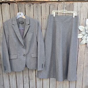 Talbots women  blend 2- piece suits Classic Gray skirt  A-line